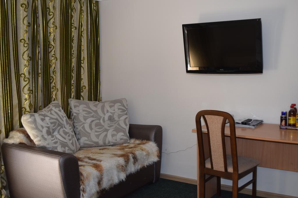 Bayterek Hotel Astana Phòng bức ảnh