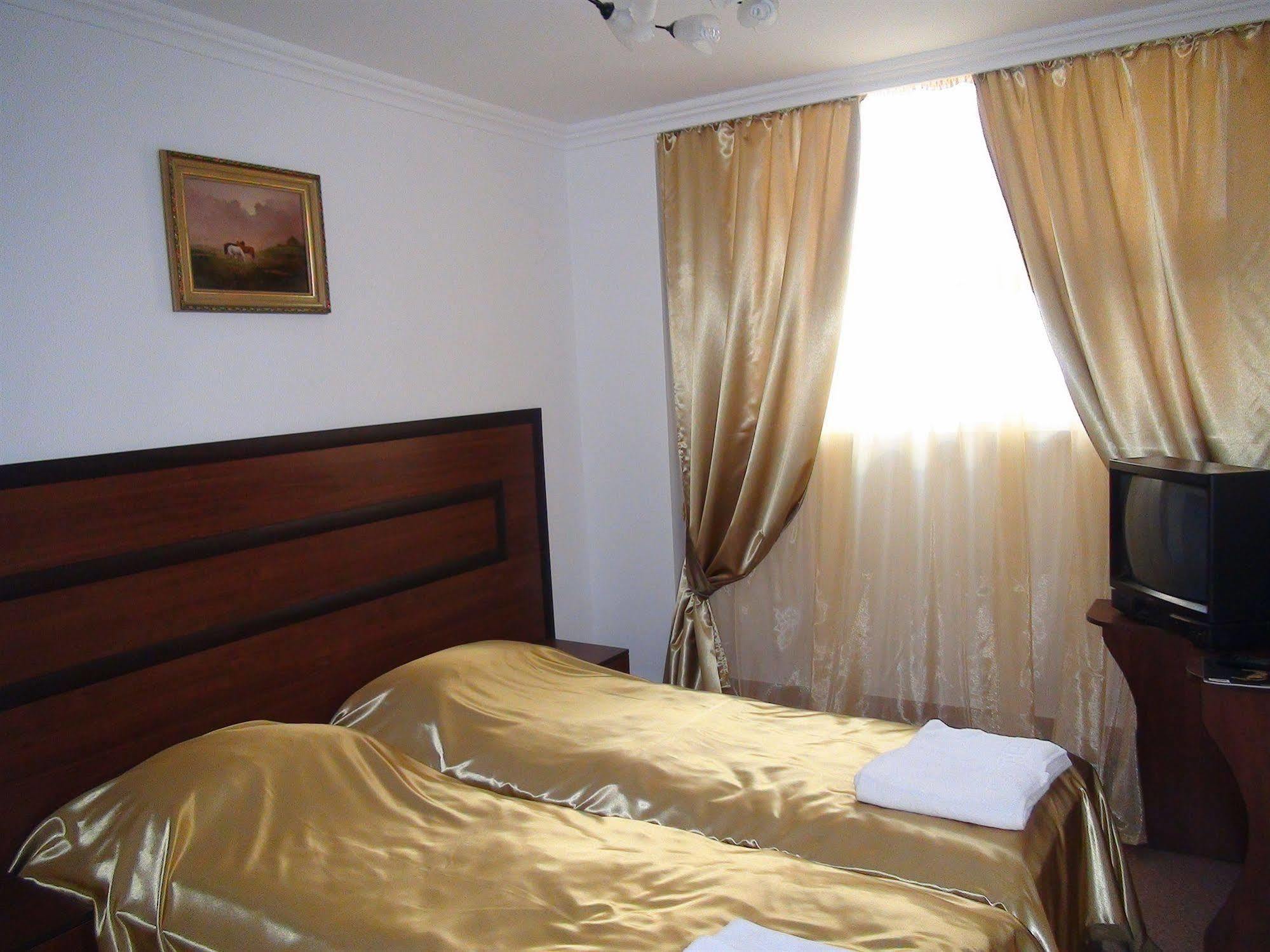 Bayterek Hotel Astana Ngoại thất bức ảnh